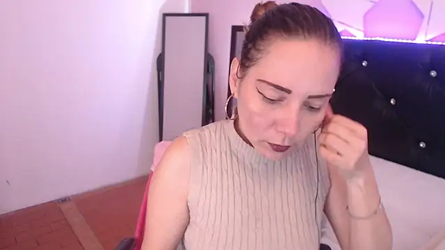 camila delarosa online show from 24, 10, 2025