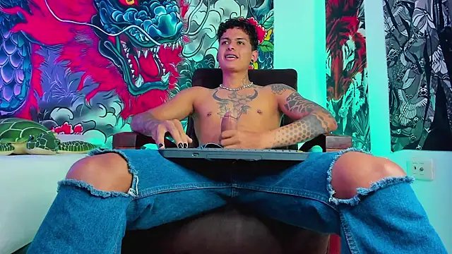 Snapshot of Maxi_Gray chatting on 17, 9, 2025 Maxi Gray online show from 17, 9, 2025