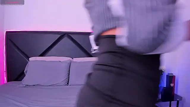 Snapshot of ScarlettAndClark chatting on 10, 10, 2025 ScarlettAndClark online show from 10, 10, 2025