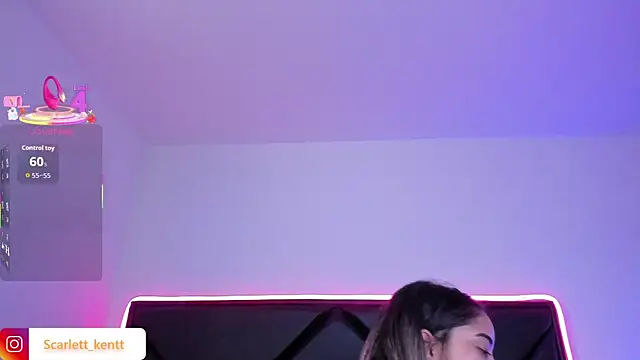 Snapshot of ScarlettAndClark chatting on 28, 11, 2025 ScarlettAndClark online show from 28, 11, 2025