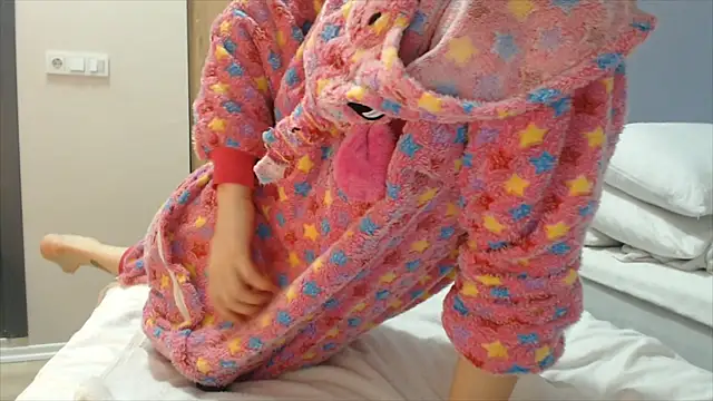 Snapshot of Kunimitsuu_ chatting on 15, 1, 2025 Kunimitsuu online show from 15, 1, 2025