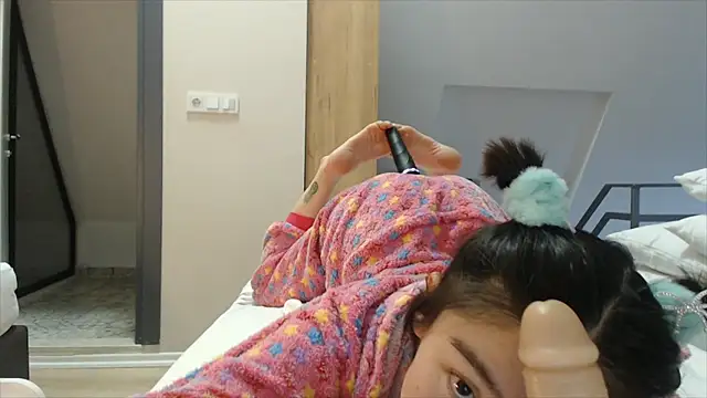 Snapshot of Kunimitsuu_ chatting on 15, 1, 2025 Kunimitsuu online show from 15, 1, 2025