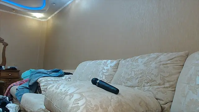 Snapshot of Kunimitsuu_ chatting on 6, 2, 2025 Kunimitsuu online show from 6, 2, 2025