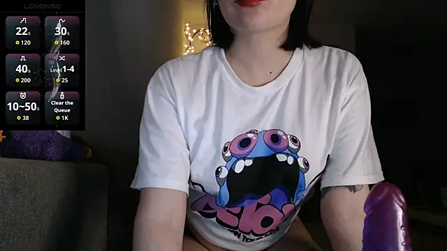 Snapshot of Kunimitsuu_ chatting on 30, 10, 2025 Kunimitsuu online show from 30, 10, 2025