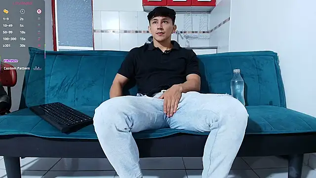 Snapshot of jacques_cardiet chatting on 17, 5, 2026 jacques cardiet online show from 17, 5, 2026