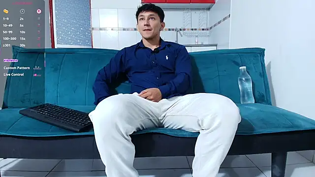 Snapshot of jacques_cardiet chatting on 13, 6, 2026 jacques cardiet online show from 13, 6, 2026