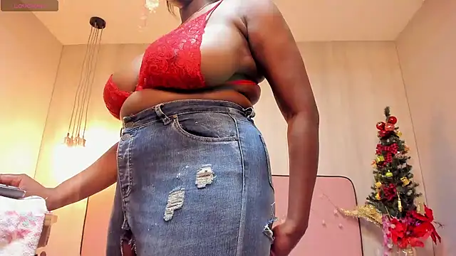 ShairaCoxx online show from 23, 12, 2024