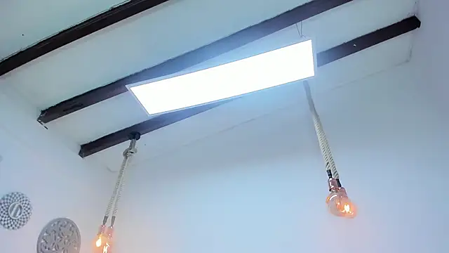 Oriana Guzman online show from 20, 2, 2025