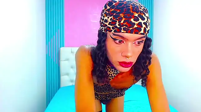 Foxy Ella  online show from 17, 12, 2024