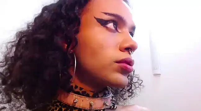 Foxy Ella  online show from 28, 2, 2025