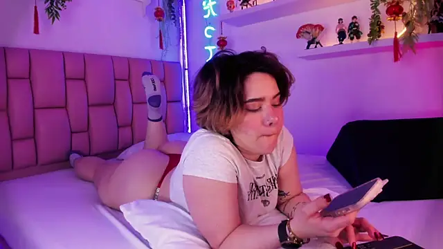 albaismynameX online show from 11, 2, 2025