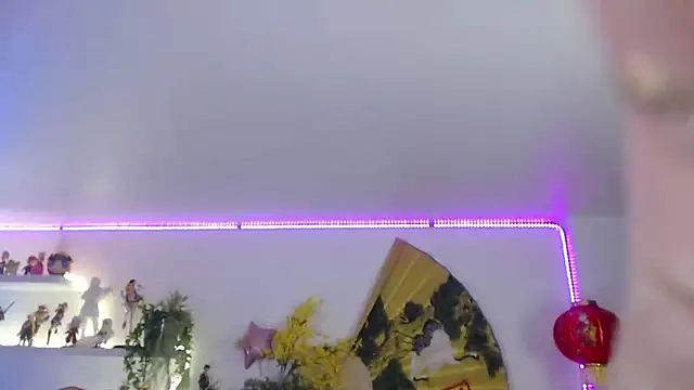 albaismynameX online show from 3, 3, 2025