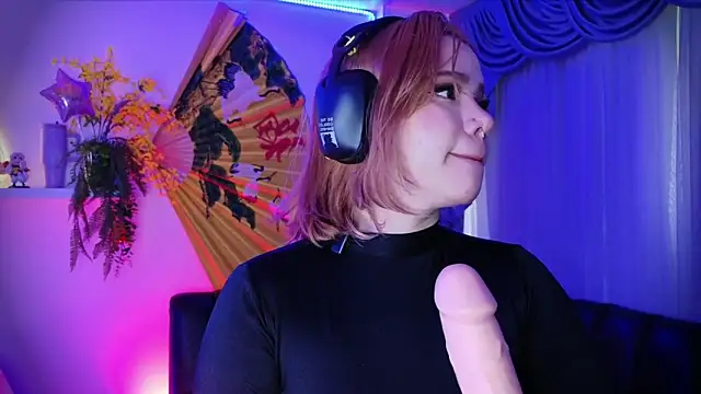 albaismynameX online show from 9, 9, 2025