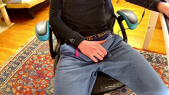 yourbrittyboy69 online show from 5, 2, 2025