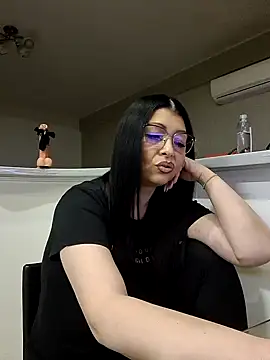 Snapshot of Milf_Abigail chatting on 7, 2, 2025 Milf Abigail online show from 7, 2, 2025