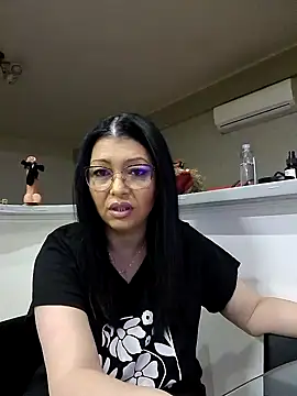 Snapshot of Milf_Abigail chatting on 11, 2, 2025 Milf Abigail online show from 11, 2, 2025