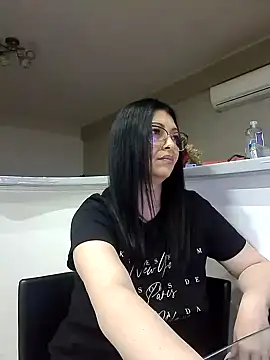 Snapshot of Milf_Abigail chatting on 17, 2, 2025 Milf Abigail online show from 17, 2, 2025