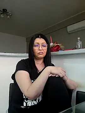 Snapshot of Milf_Abigail chatting on 20, 2, 2025 Milf Abigail online show from 20, 2, 2025