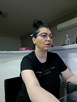 Snapshot of Milf_Abigail chatting on 26, 2, 2025 Milf Abigail online show from 26, 2, 2025