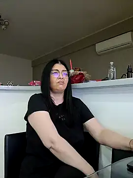 Snapshot of Milf_Abigail chatting on 27, 2, 2025 Milf Abigail online show from 27, 2, 2025