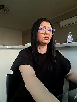 Snapshot of Milf_Abigail chatting on 8, 3, 2025 Milf Abigail online show from 8, 3, 2025