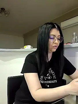 Snapshot of Milf_Abigail chatting on 19, 3, 2025 Milf Abigail online show from 19, 3, 2025