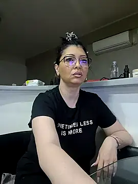 Snapshot of Milf_Abigail chatting on 21, 3, 2025 Milf Abigail online show from 21, 3, 2025