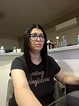 Snapshot of Milf_Abigail chatting on 9, 10, 2025 Milf Abigail online show from 9, 10, 2025