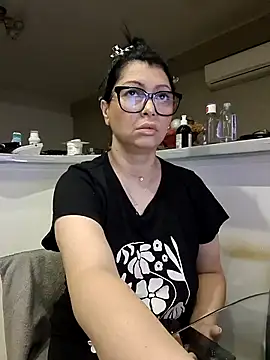 Snapshot of Milf_Abigail chatting on 18, 10, 2025 Milf Abigail online show from 18, 10, 2025