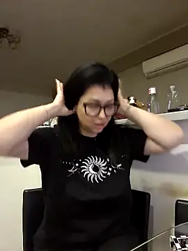 Snapshot of Milf_Abigail chatting on 29, 10, 2025 Milf Abigail online show from 29, 10, 2025