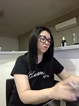 Milf Abigail online show from 16, 1, 2026