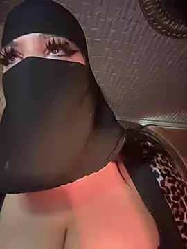 Snapshot of ORLA86 chatting on 4, 10, 2025 ORLA86 online show from 4, 10, 2025