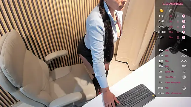 lulu 072 online show from 23, 2, 2025