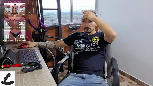 Marck Muscle online show from 7, 6, 2026