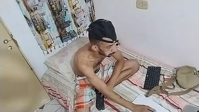 UncutToyBoy23cm online show from 17, 3, 2025