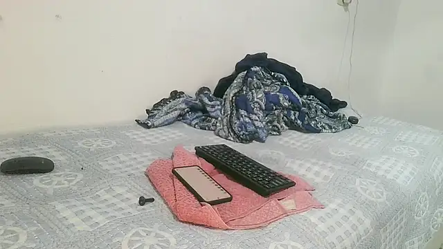 UncutToyBoy23cm online show from 10, 10, 2025