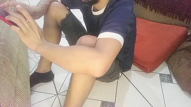 UncutToyBoy23cm online show from 6, 11, 2025