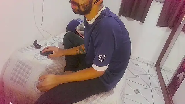 UncutToyBoy23cm online show from 9, 11, 2025