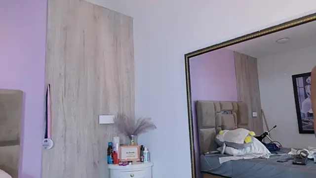 AbrilBrent online show from 17, 7, 2026