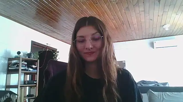 SweetyBabyDemon online show from 10, 5, 2026