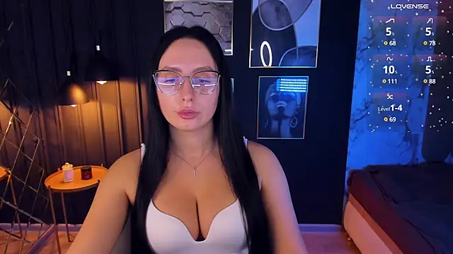 Christy Calypso online show from 5, 12, 2024