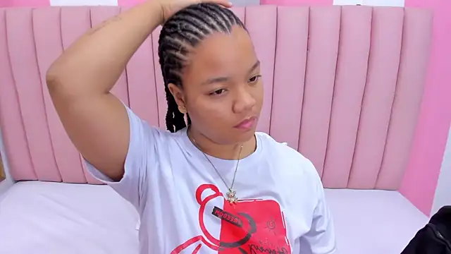 ISABELLA 020 online show from 18, 3, 2025