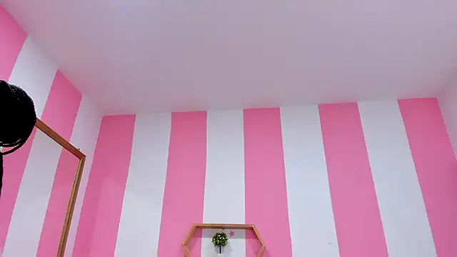 ISABELLA 020 online show from 8, 10, 2025