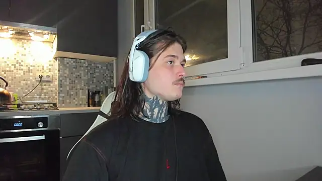 Snapshot of _torfin_ chatting on 2, 1, 2025 torfin online show from 2, 1, 2025