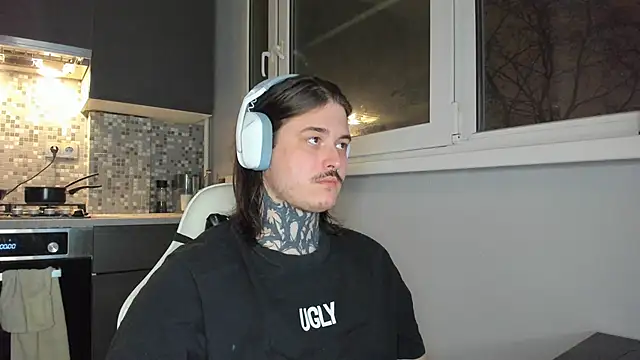 Snapshot of _torfin_ chatting on 17, 1, 2025 torfin online show from 17, 1, 2025