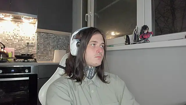 Snapshot of _torfin_ chatting on 15, 3, 2025 torfin online show from 15, 3, 2025