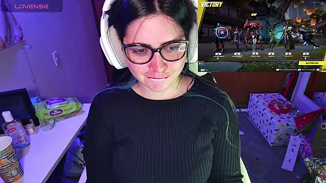 Vallolet Spencer online show from 23, 12, 2024