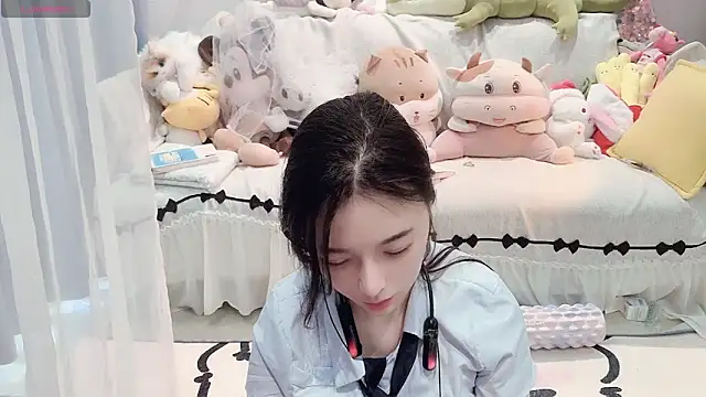 AKiKi711 online show from 2, 5, 2026