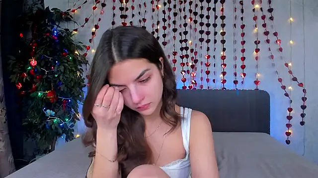 Milana Crystal  online show from 3, 3, 2026