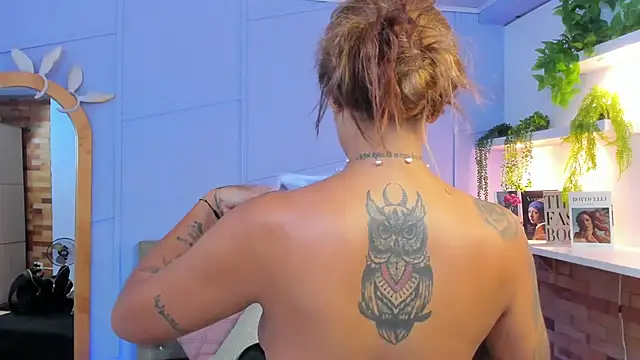 Snapshot of Georgina-coule chatting on 7, 1, 2025 Georgina-coule online show from 7, 1, 2025